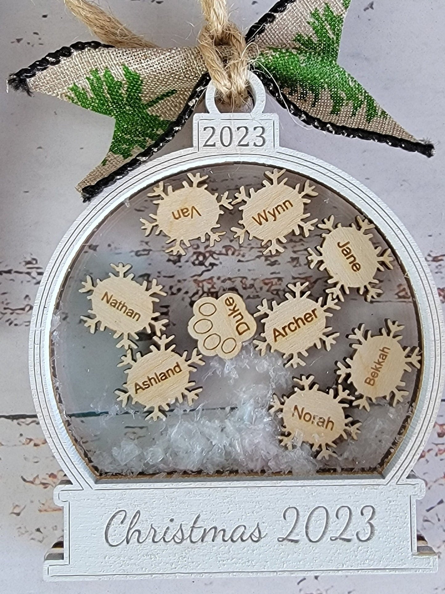 Custom Personalized 2024 Snow Globe Christmas Ornament - EverLee Creations