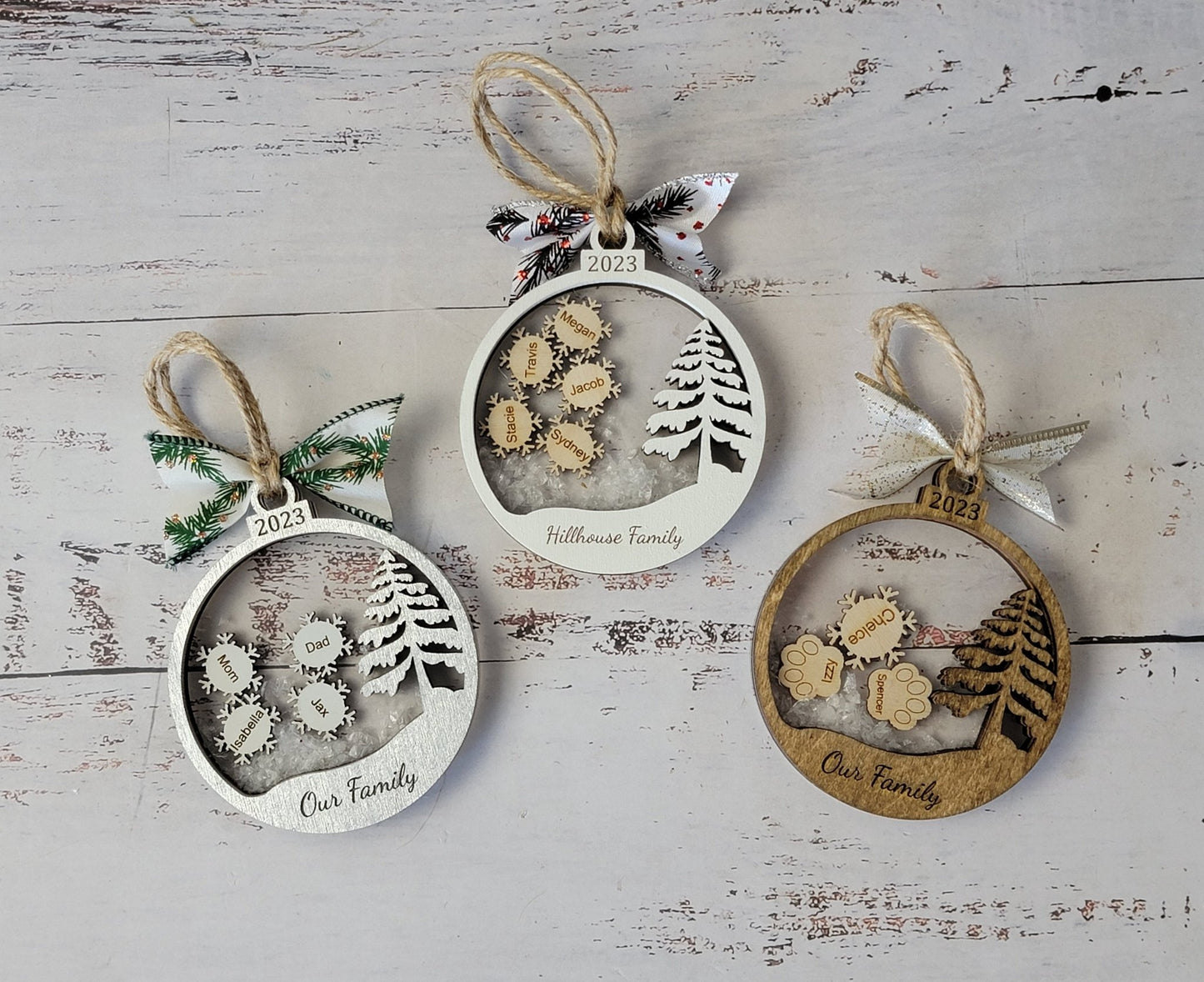 Personalize Snow Globe 2023 Family Ornament - EverLee Creations