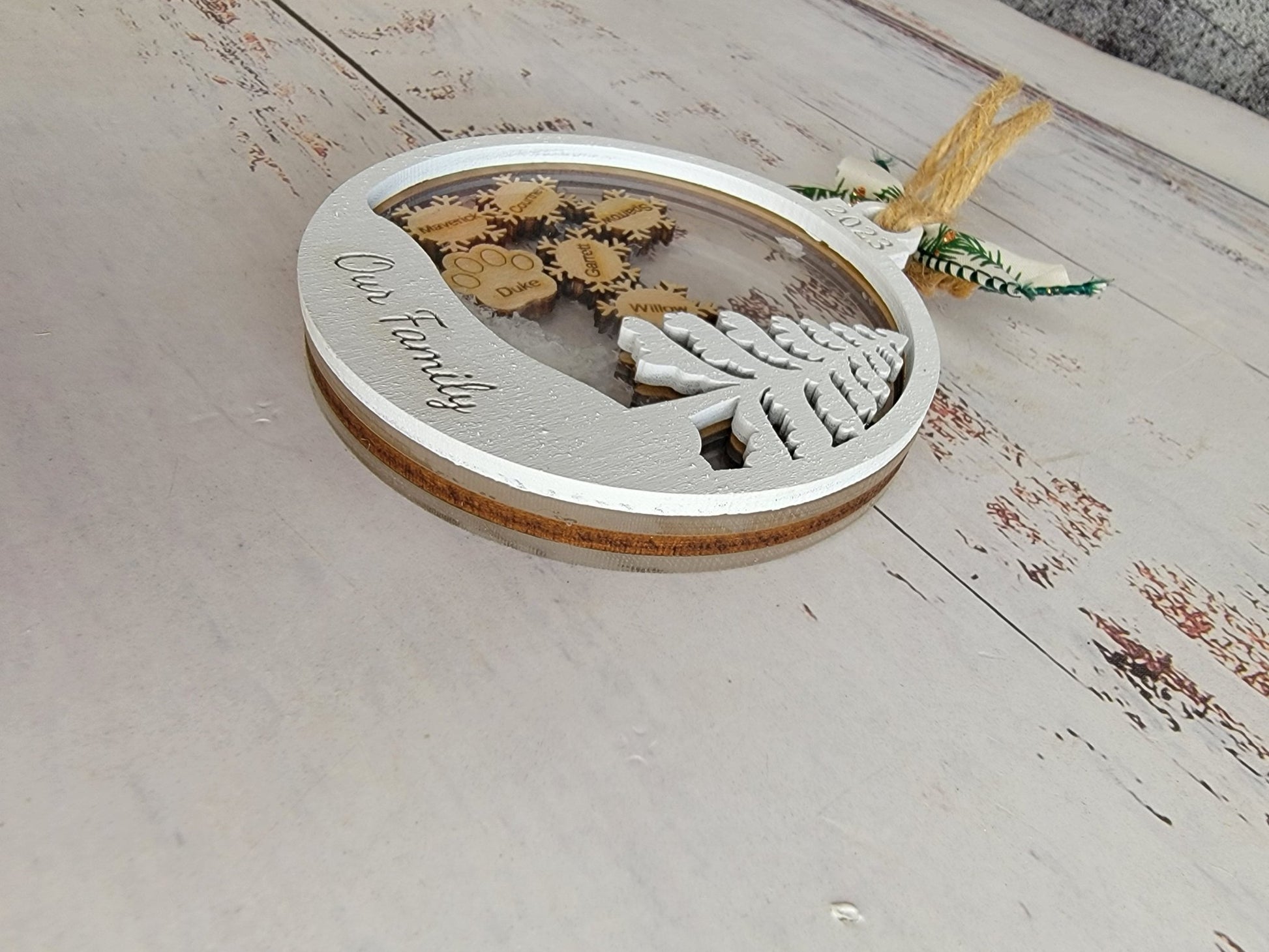 Personalize Snow Globe 2023 Family Ornament - EverLee Creations