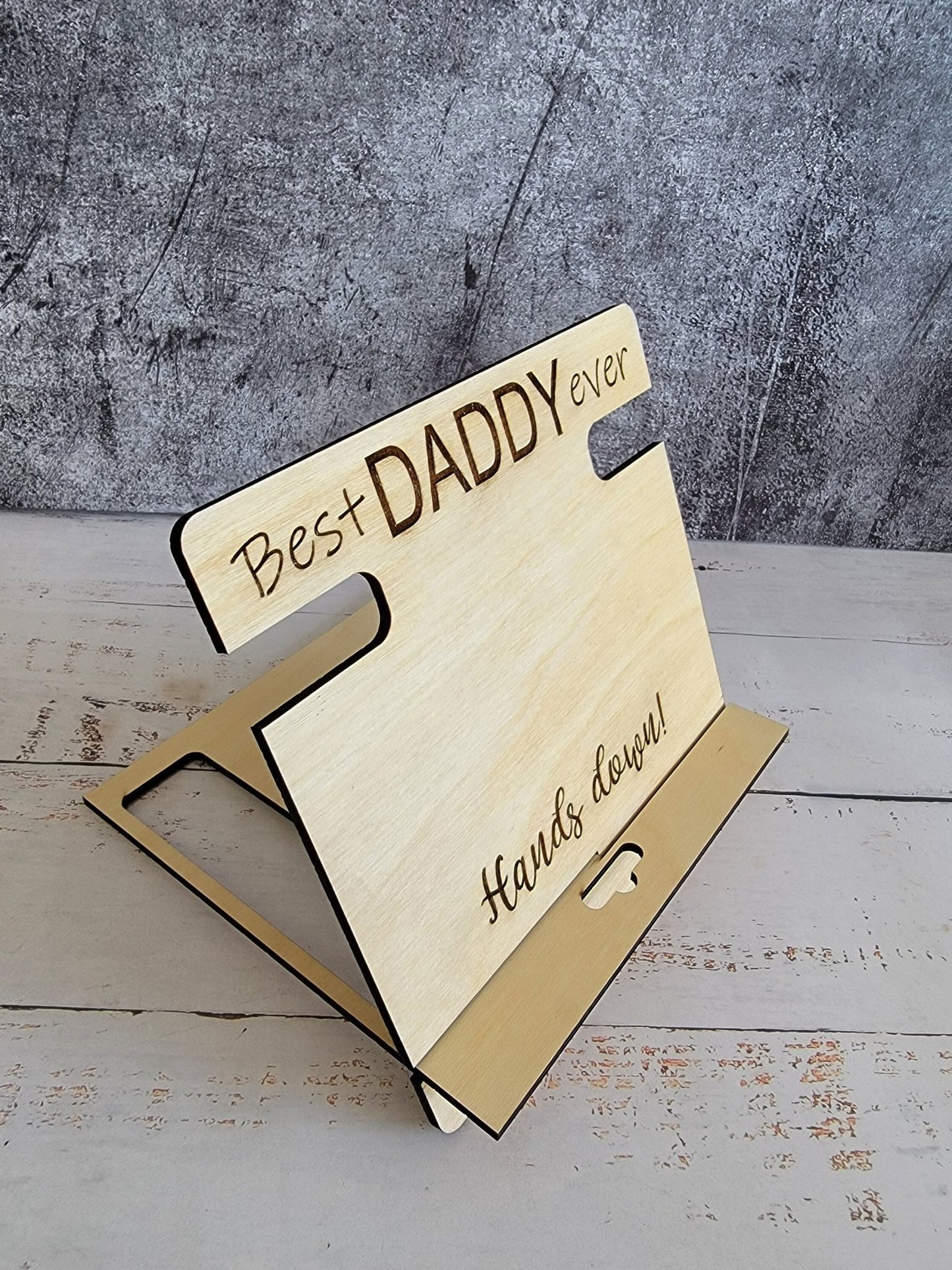 Best Daddy ever hand print, docking station. Keep all personal items organized, Gift for Him, Personalized Gift,Gift for Husband,Fathers Day - EverLee Creations