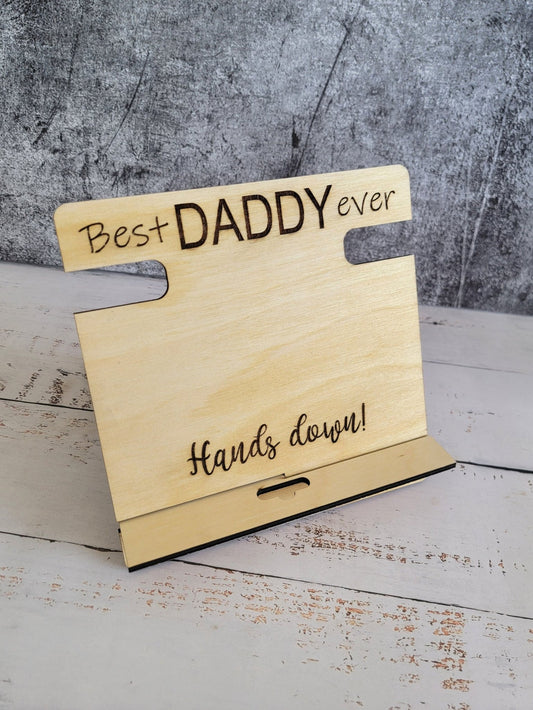 Best Daddy ever hand print, docking station. Keep all personal items organized, Gift for Him, Personalized Gift,Gift for Husband,Fathers Day - EverLee Creations