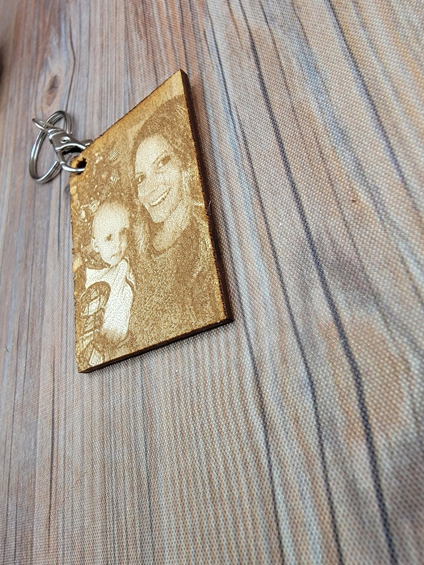 Engraved Personalized Key Chain | Christmas Gift | Custom Photo Key Chain | Keychain Stocking Stuffer - EverLee Creations