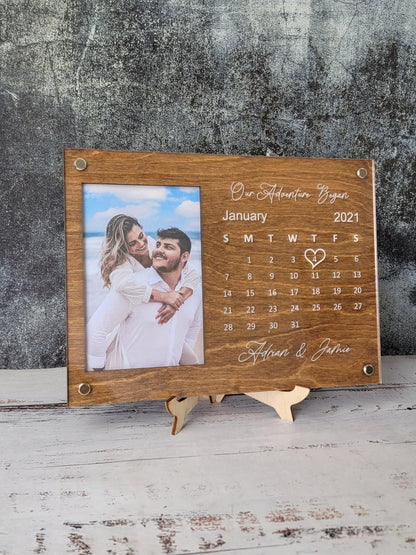 Personalized Couples Picture Frame with Calendar - EverLee Creations