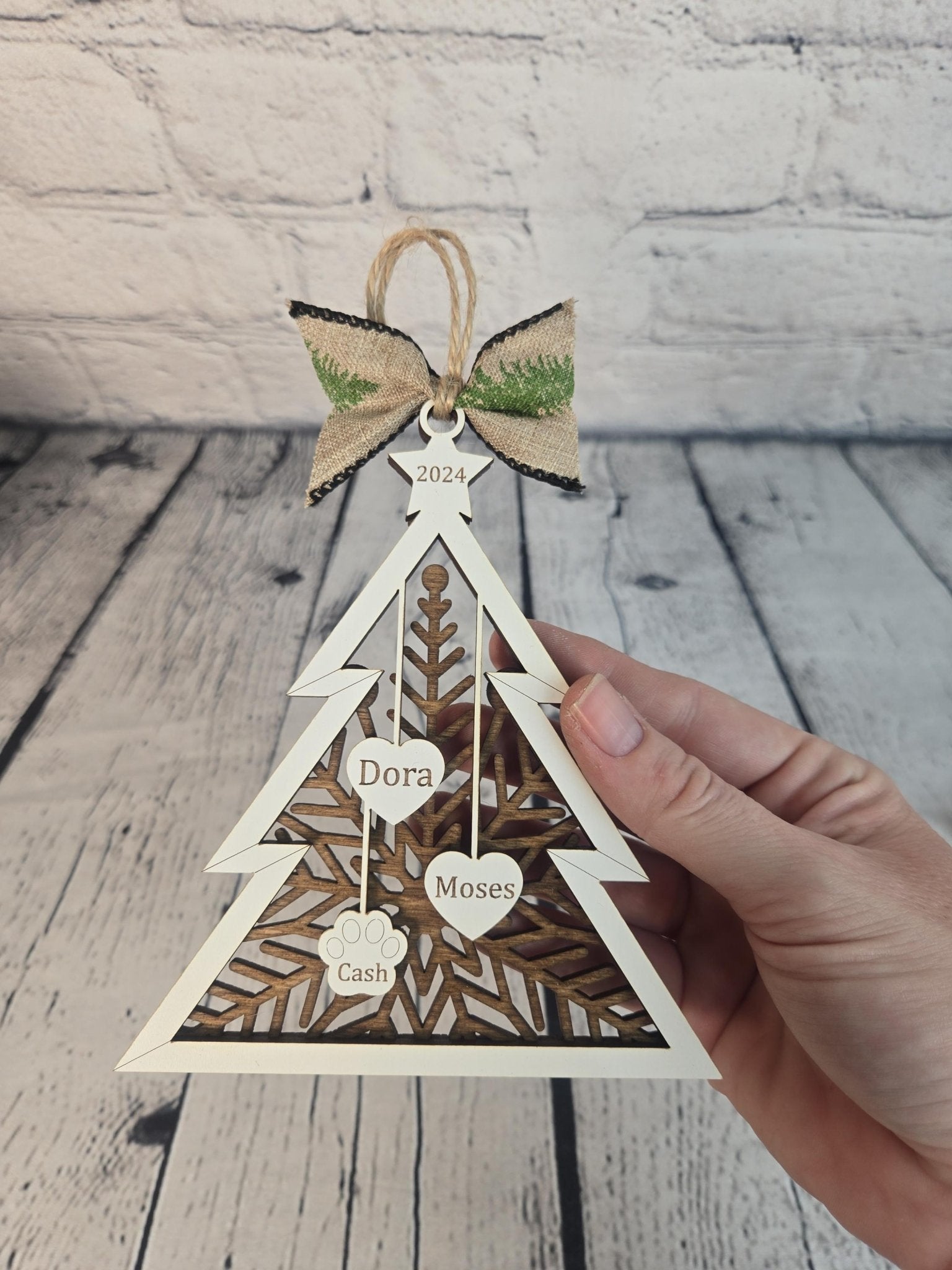 Personalized Family Tree Ornament - EverLee Creations