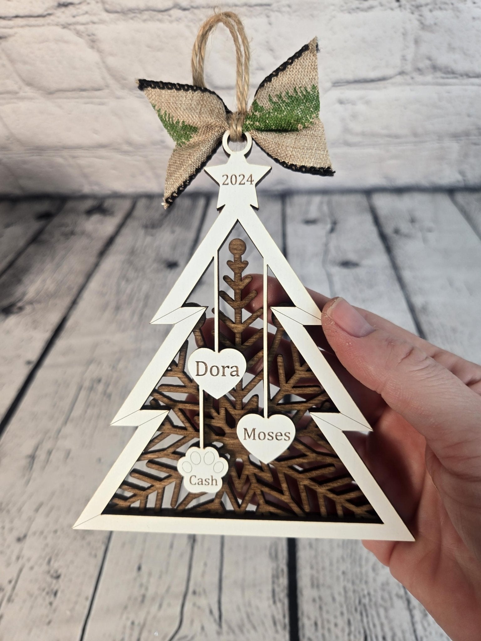 Personalized Family Tree Ornament - EverLee Creations